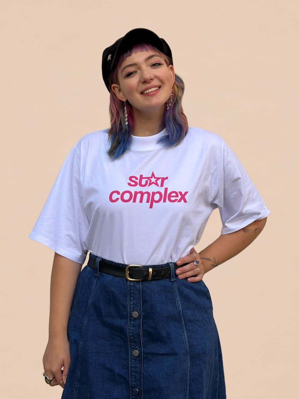 Gaia Anzari v bílém triku STAR COMPLEX